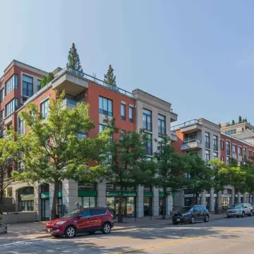 Piazza Woodbridge