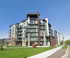 CoMo Condos