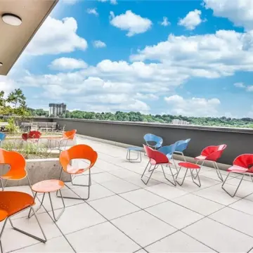 50 Grand Ave S