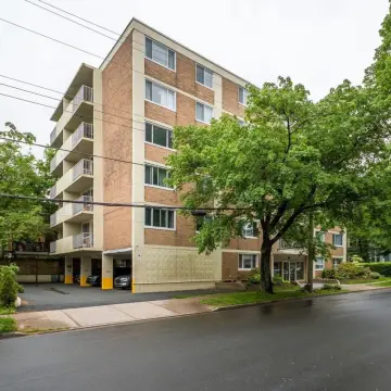 McLean Condominiums
