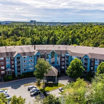 Paper Mill Lake Condominiums