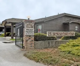 Willowbrook Manor