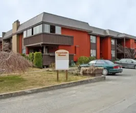 Courtside Manor