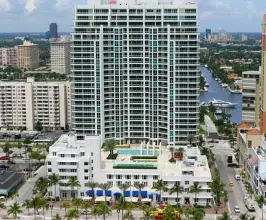Las Olas Beach Club