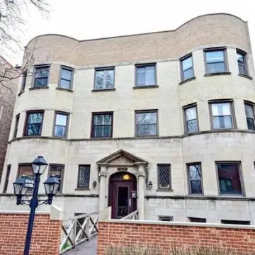 1014 W Byron Street