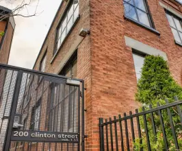 200 Clinton