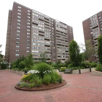 Hawthorne Place