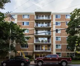 990 Mclean Street
