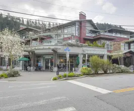 Galleries on the Bay