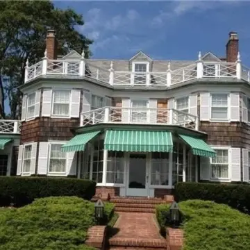 120 Ocean Drive West