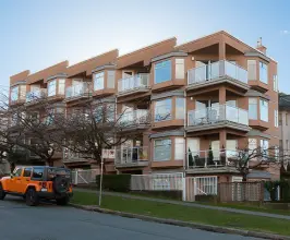 Maple Park West
