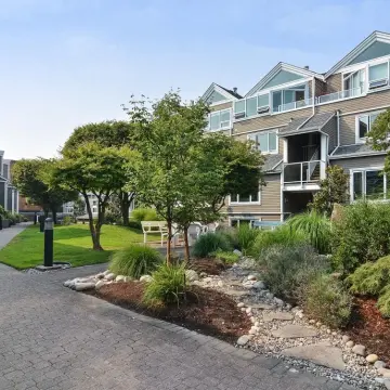 Marine Court