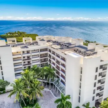 Fairway Bay