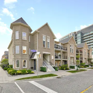 Hyde Park in Leaside