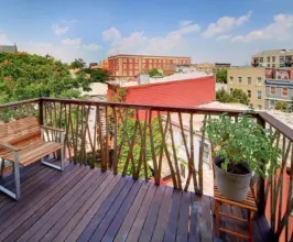 439 Metropolitan Avenue