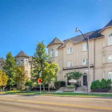 Carriage Homes of Avondale
