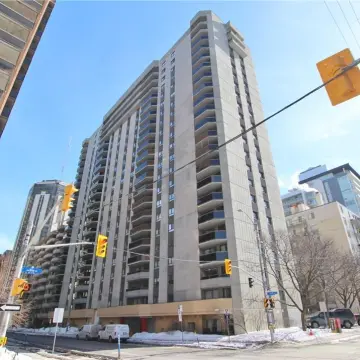 Place Bay Laurier Place