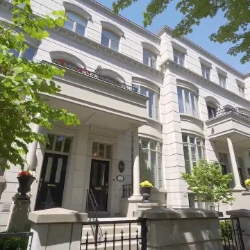 Russell Hill Rd Townhomes