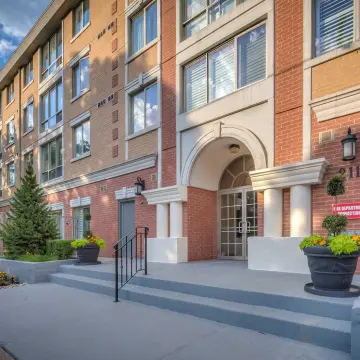 Leaside Mews