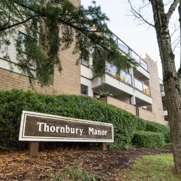 Thornbury Manor