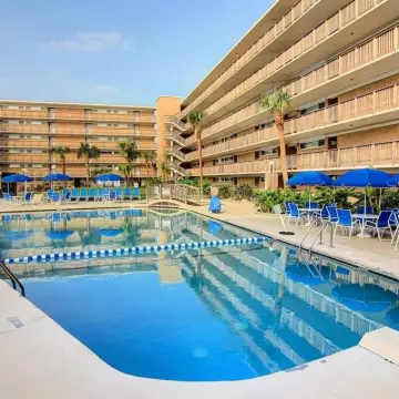 Gulfstream Condos
