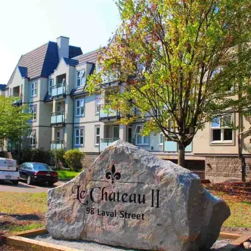 Le Chateau II