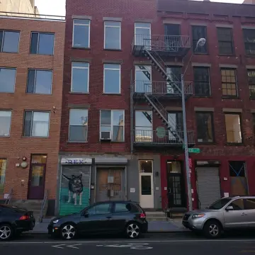432 E. 10th Street