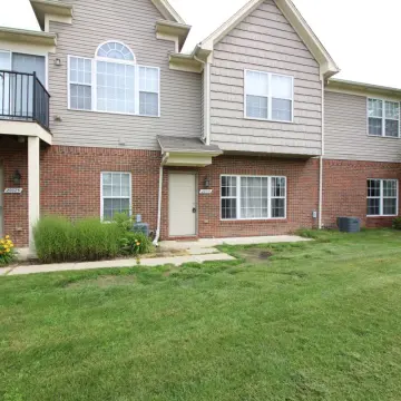 Hidden Oaks Condominiums