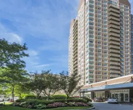 Regatta Riverview Residences
