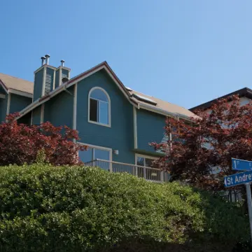 112 St Andrews Ave